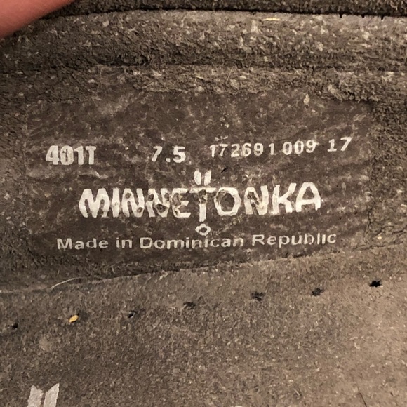 Minnetonka Kilty Hardsole Grey Suede Slip On Moccasins Slippers Shoes Womens 7.5 - Picture 10 of 10